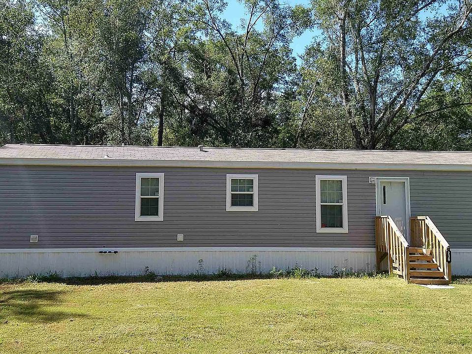 1st image of 236 SE Remington Dr
