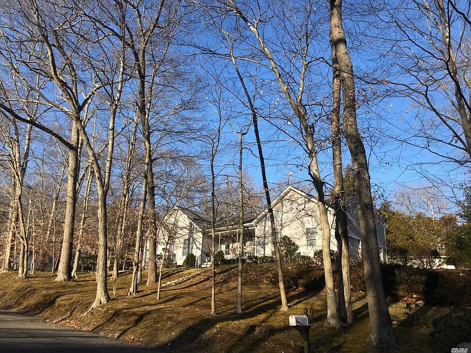 1st image of 2576 Roanoke Ave