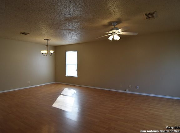 4th image of 4903 Kenton Lk