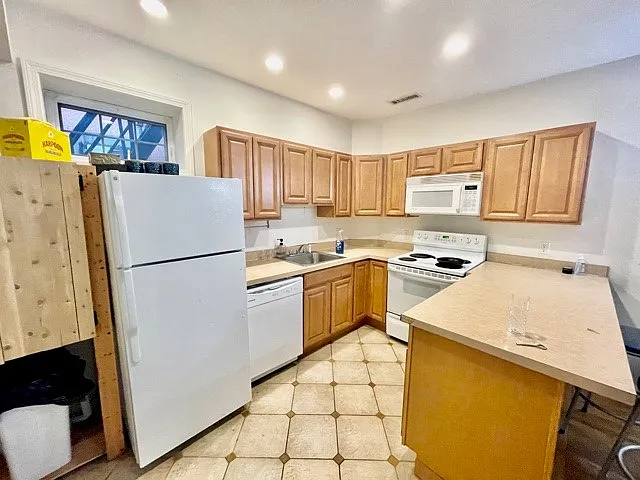111 Salem St #1 — Photo 3