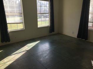 3000 W Kaufman St, Paris, TX 75460