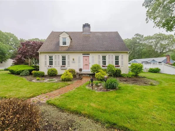 59 Black Creek Ln, Warwick, RI 02888