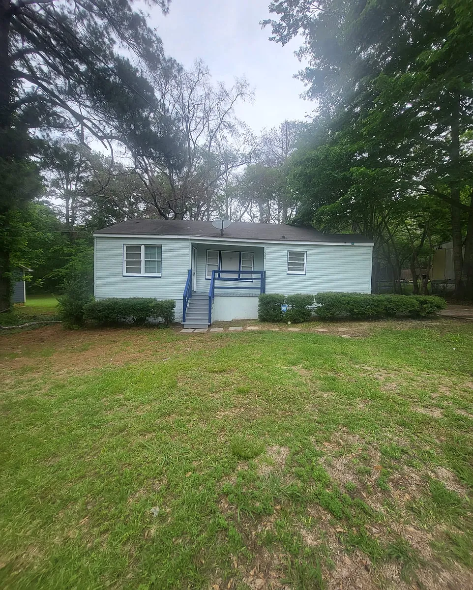 Photo 1 of 11 - 954 Winn St - Jackson, MS Primary Photo - 954 Winn St