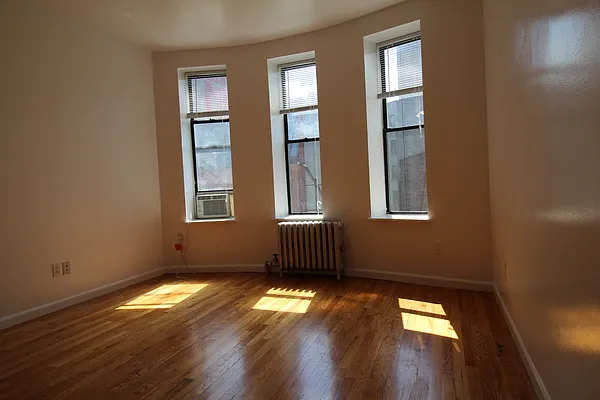 Rented by J Misrahi Realty Corp | media 73