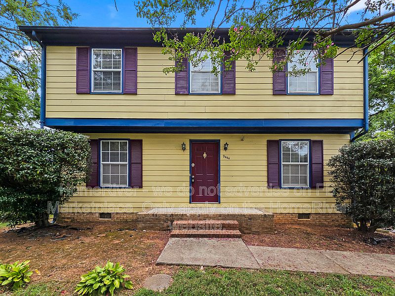 1st image of 9444 Stately Oak Ln