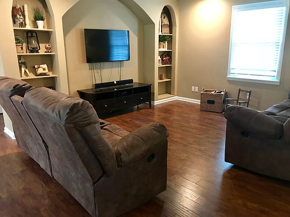 3rd image of 2023 Weaver Pike APT 21
