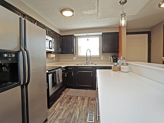 5th image of 6442 Amber Ct