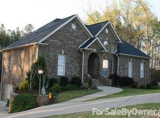 1209 Joey Cir, Mount Olive, AL 35117