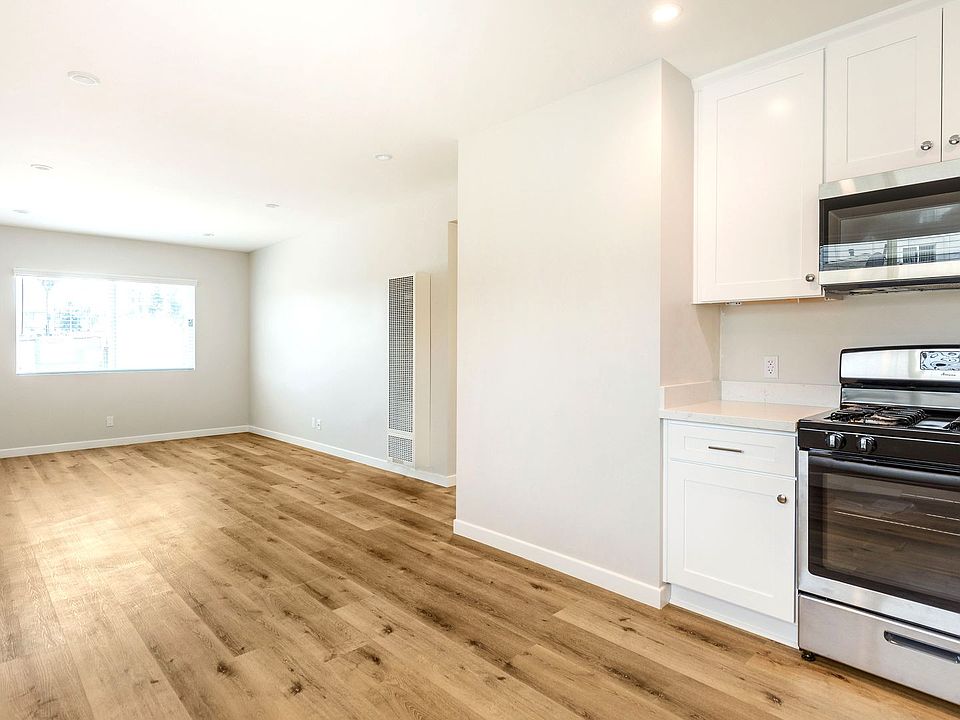 1st image of 2119 Mathews Ave #G