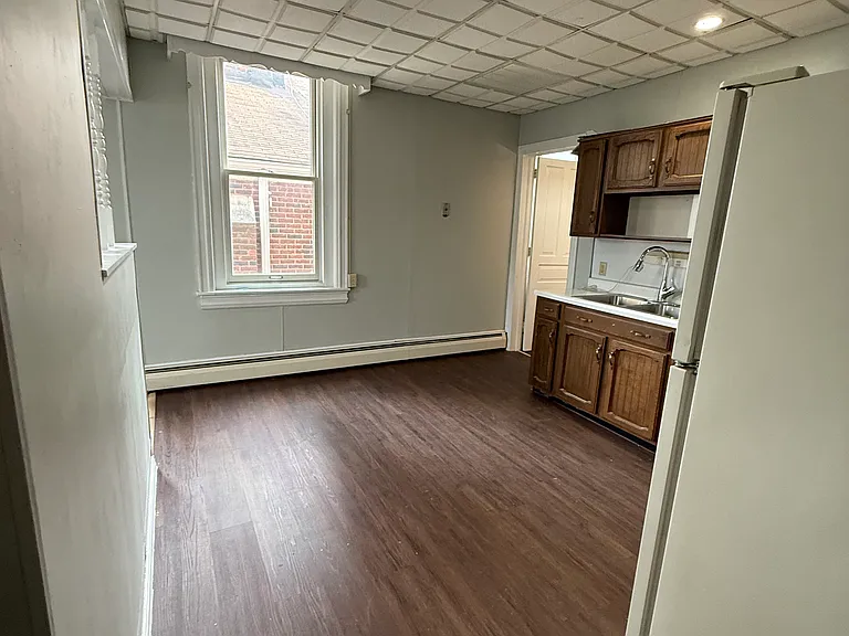 48 S Nicholas St #2 — Photo 1