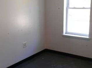 1513 Spring Garden St, Philadelphia, PA 19130