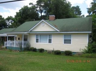 225 Randall H Whiddon Dr, Ashburn, GA 31714