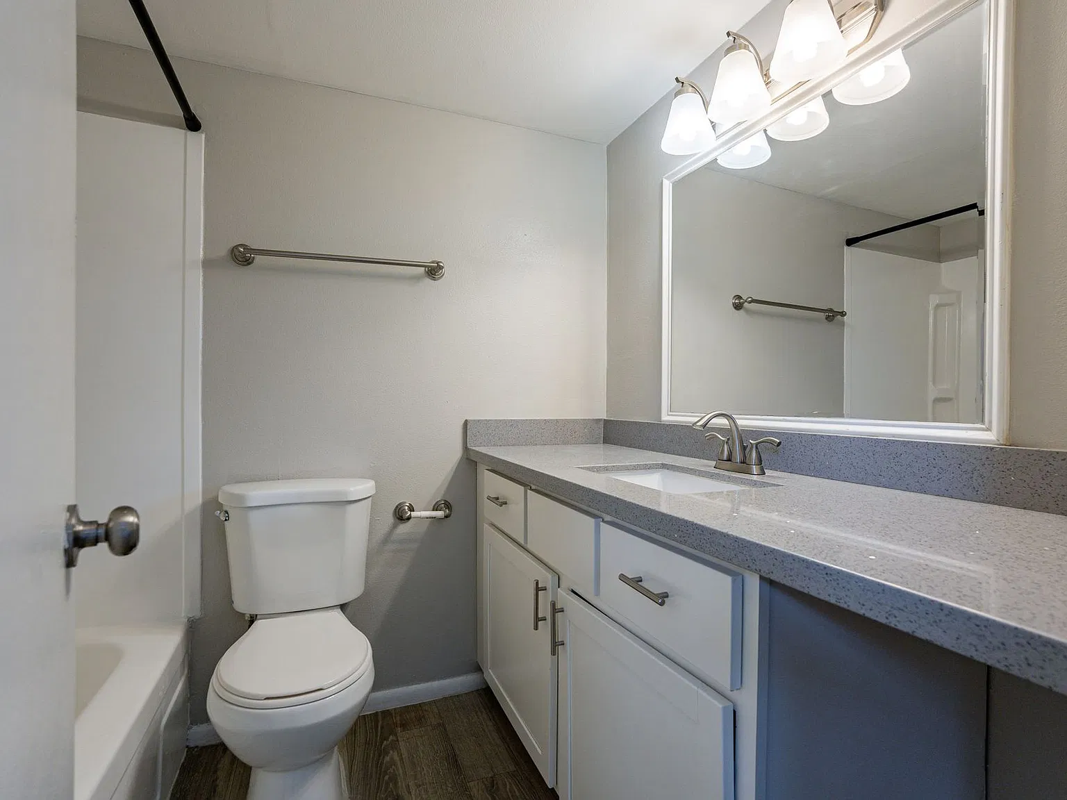 Arcadia Haus - Boutique Arcadia Community! — Photo 4