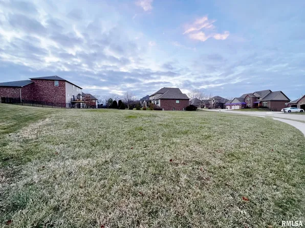 11227 N Stone Creek Dr, Dunlap, IL 61525