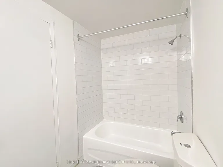 7555 Goreway Dr #155 — Photo 13