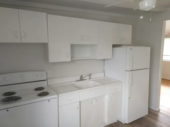 730 W 25th St APT B, Lawrence, KS 66046