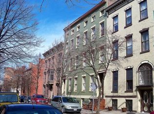 34 1st St APT 7, Troy, NY 12180