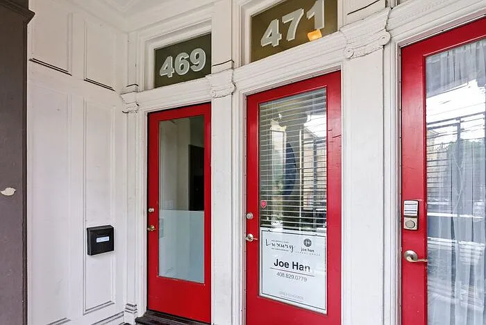 471 S Van Ness Ave — Photo 30