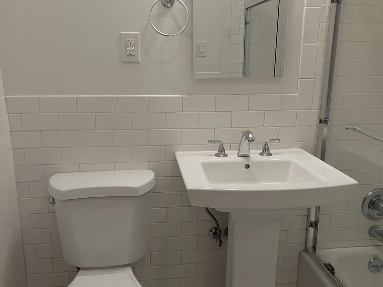 322 32nd Ave #2 — Photo 9