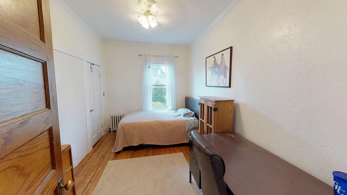 Photo 2 of 33 - 811 N Tioga St #1A - Ithaca, NY Building Photo - 811 N Tioga St #1A