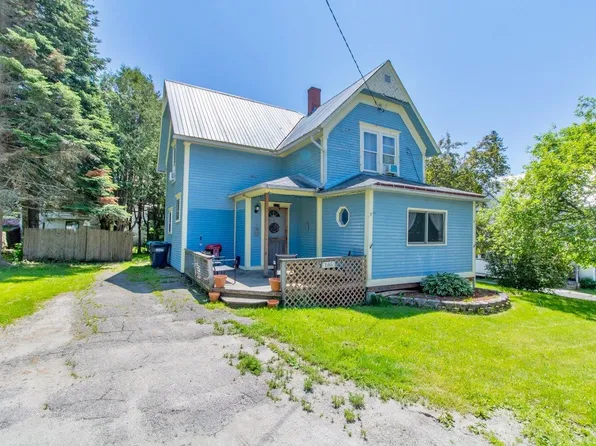 106 Harrison Avenue, Barton, VT 05822