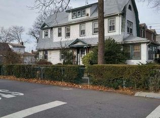 12044 192nd St, Saint Albans, NY 11412