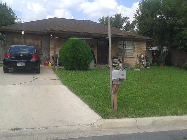 1st image of 686 Hauff Ln