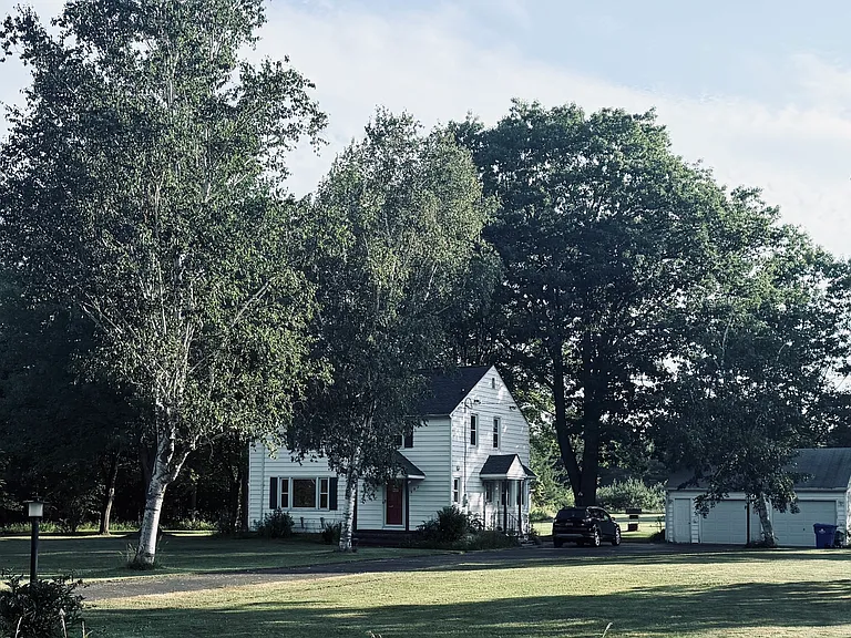 1592 N Creek Rd — Photo 9