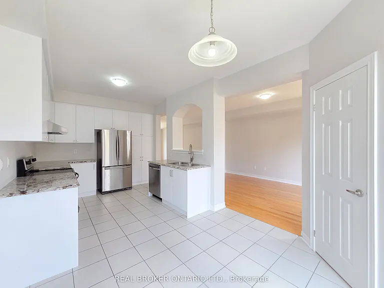 25 Vinod Rd — Photo 5