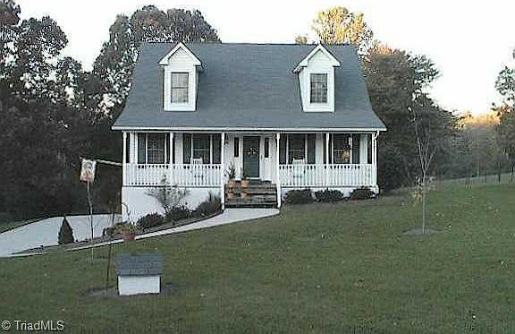 1st image of 130 NW Seivers Ln