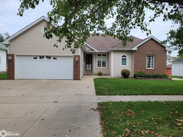 116 W Pleasant Valley St, Sigourney, IA 52591