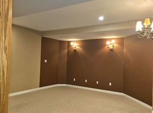 2257 Manor Hill Dr #BASEMENT, Mississauga, ON L5M5B8