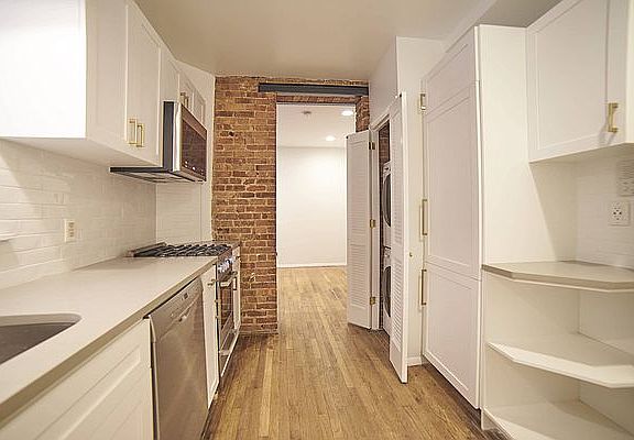3rd image of 316 E 92nd St APT 2FW