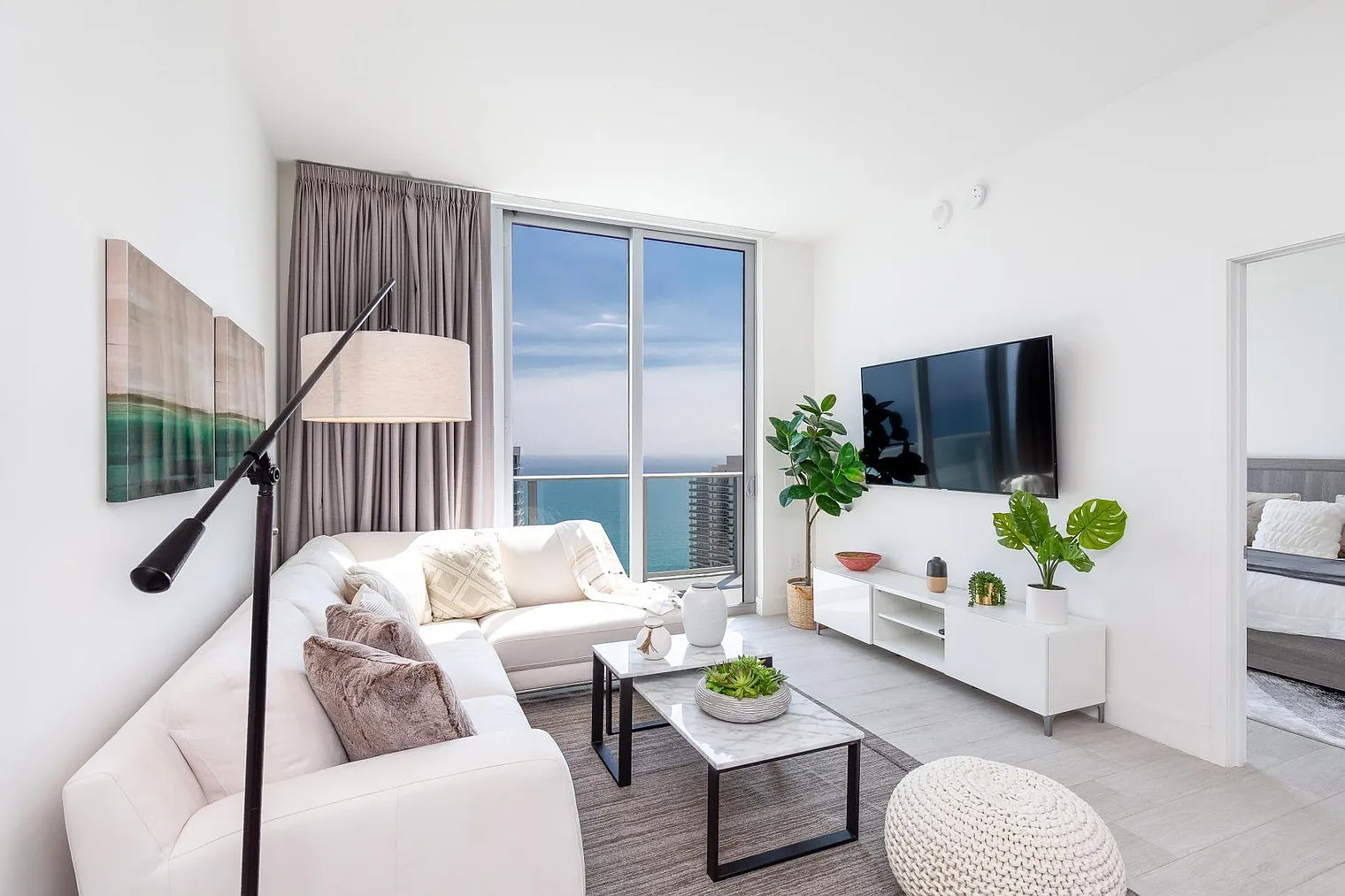 2 bed, 2.0 bath, 1097 sqft, $7,311 — Photo 1