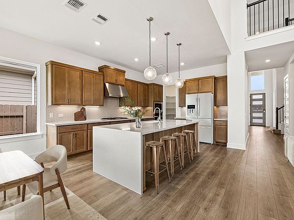 6th image of this home