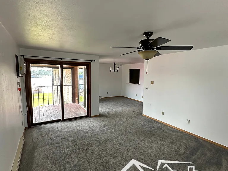 1525 Arboretum Dr — Photo 8