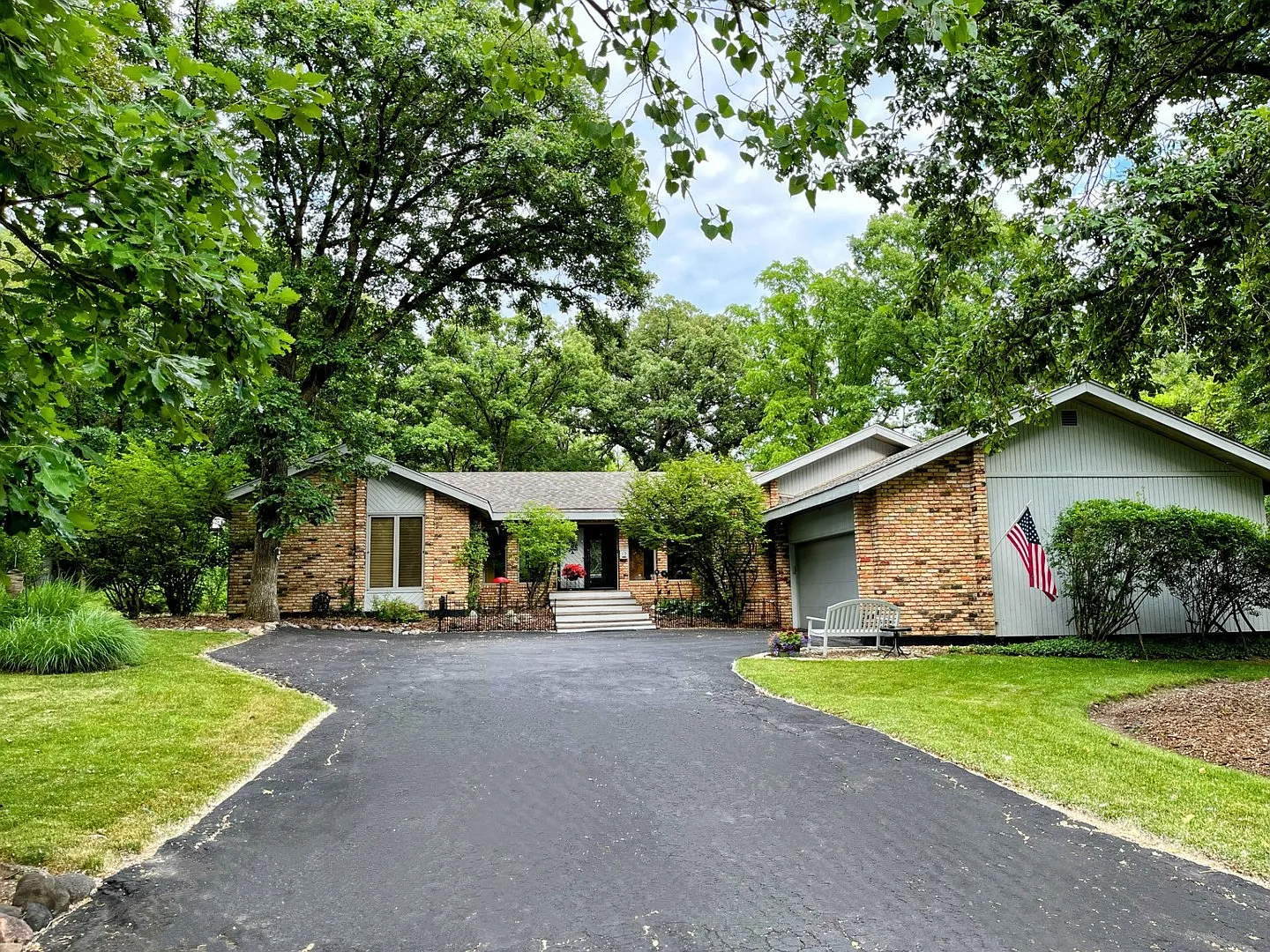 17 Danube Way photo 1
