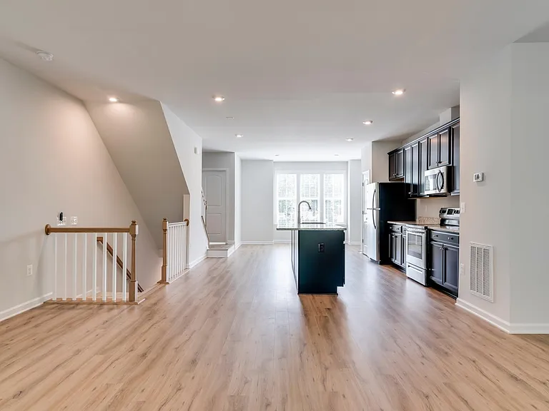3128 Atlantic St #3128 — Photo 8