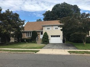 15 Este Pl, Bloomfield, NJ 07003