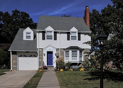 1st image of 203 Fern Ave