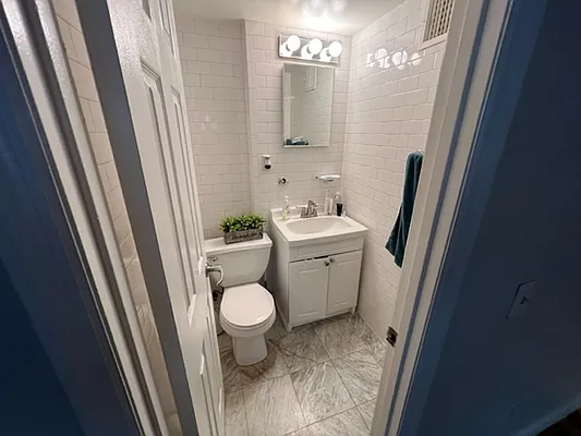 Rented by Corcoran | media 16