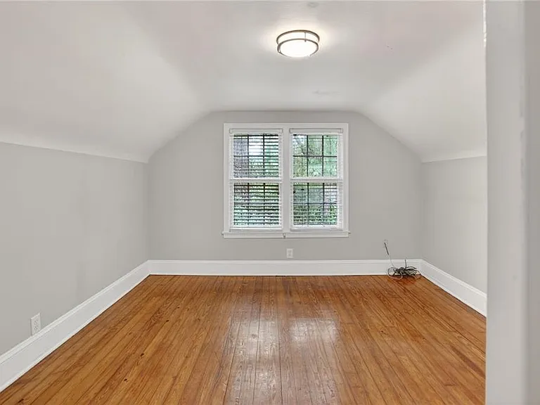2728 Winburn Ter — Photo 13