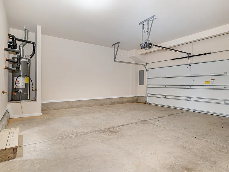 5706 Kalamata Dr — Photo 33