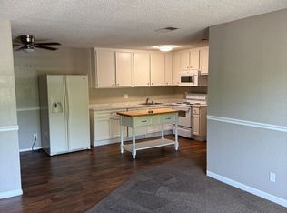 2080 W La Loma Dr APT 11, Rancho Cordova, CA 95670