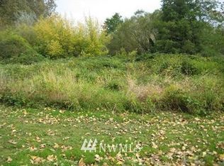 240 W 2nd St, Sumas, WA 98295