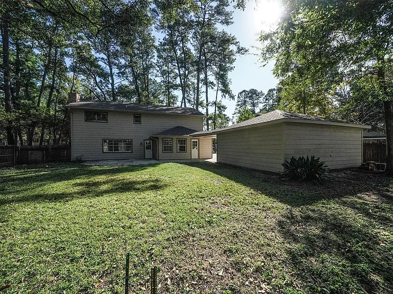 7818 Beaufort Dr — Photo 26