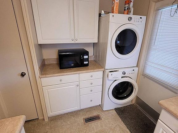 5th image of 1268 Plantation Pl