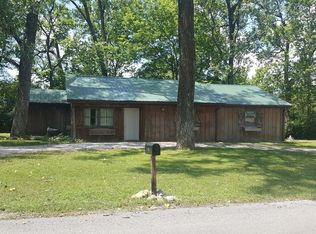 4186 Mountain Lion Rd, Pinckneyville, IL 62274
