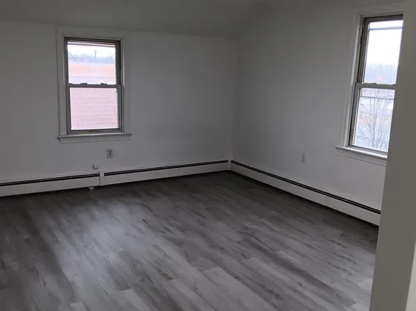 117 Sussex St Rear 117, Old Forge, PA 18518