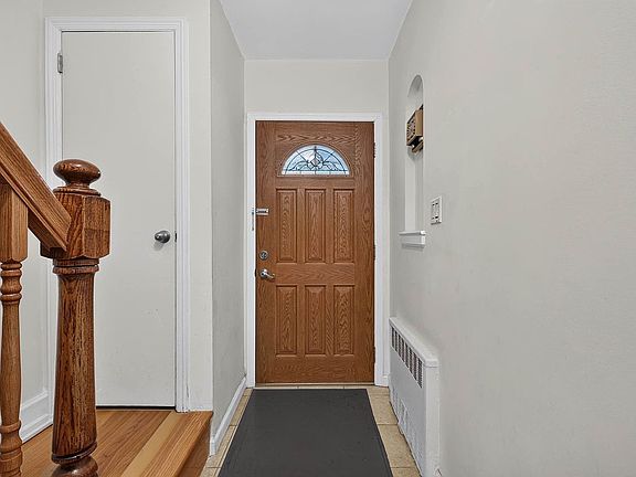 2nd image of 58-07 210th St